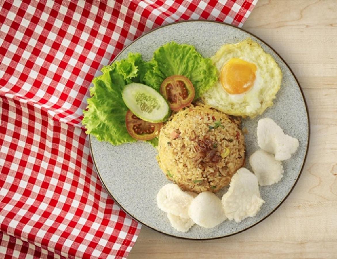 Oyo 90066 Tobana Pejaten House Dżakarta Zewnętrze zdjęcie