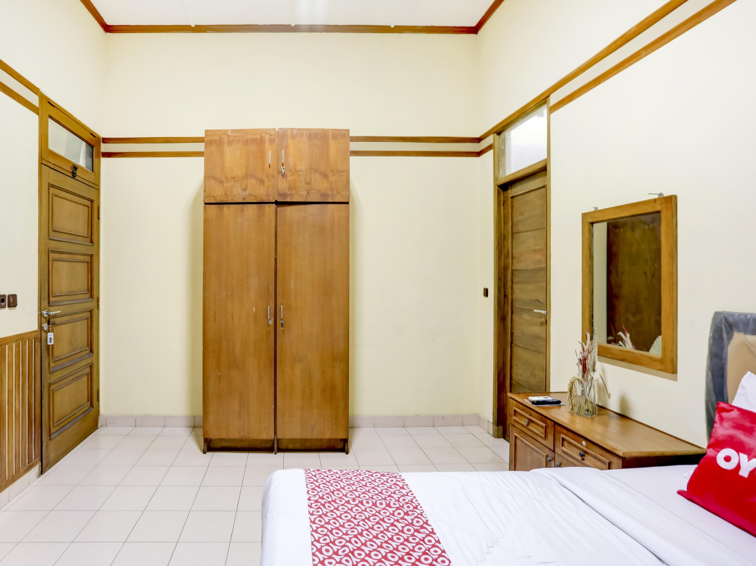 Oyo 90066 Tobana Pejaten House Dżakarta Zewnętrze zdjęcie
